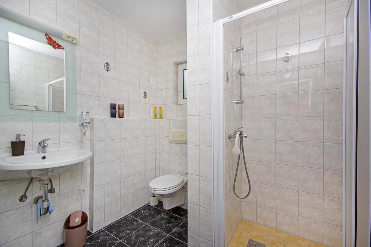 Matanovi Dvori Md Appartement Makarska